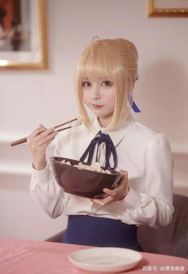 鬼灭之刃至今最神还原的CosPlay蝴蝶忍，看到真人瞬间沦陷了！