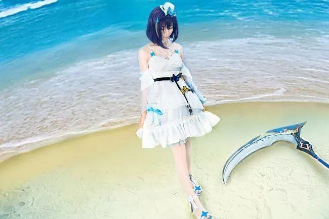 崩坏3:小哥哥COS布洛妮娅,网友:这腿是真实存在的吗?