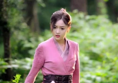 《斗罗大陆》独孤雁为何讨厌唐三？原因早有暗示，玉天恒心知肚明