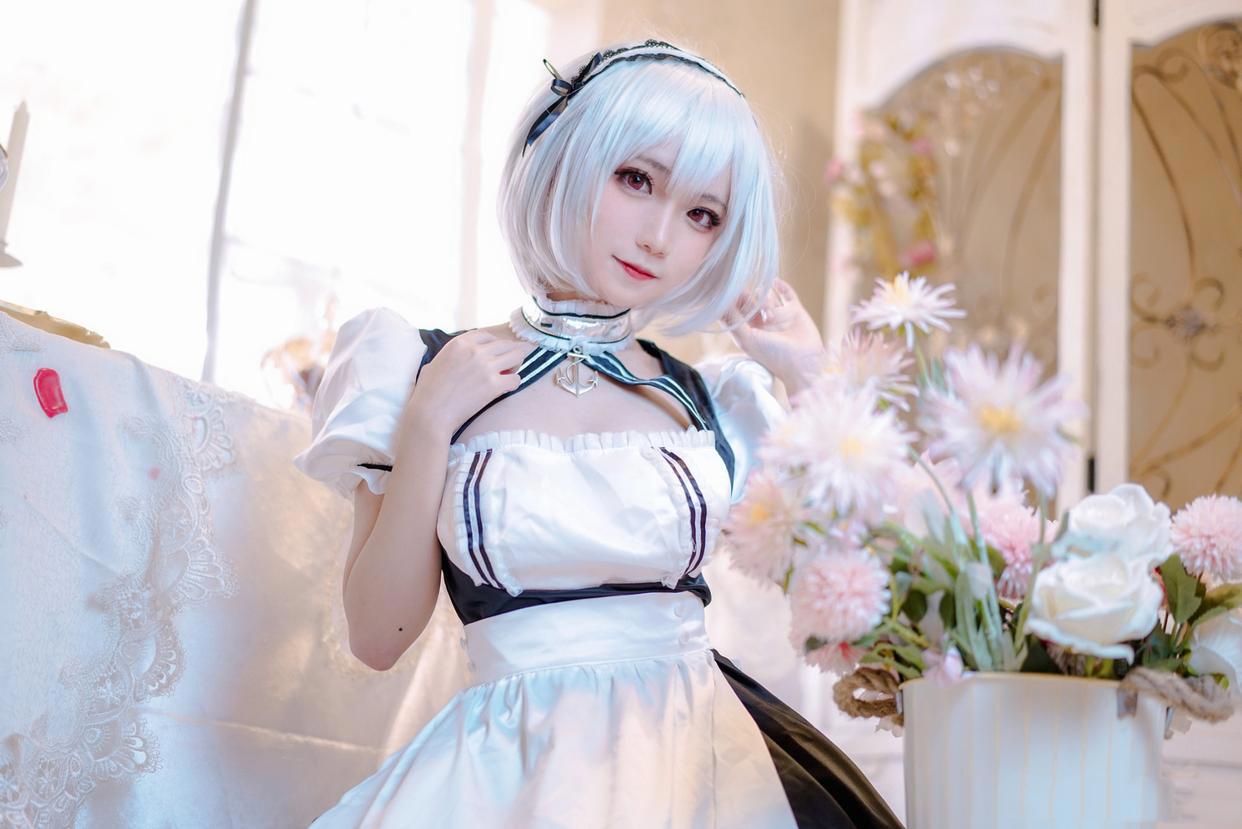 三组国人漂亮COSER扮演的手游《碧蓝航线》角色“天狼星”！