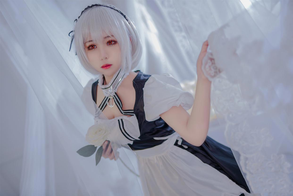 三组国人漂亮COSER扮演的手游《碧蓝航线》角色“天狼星”！