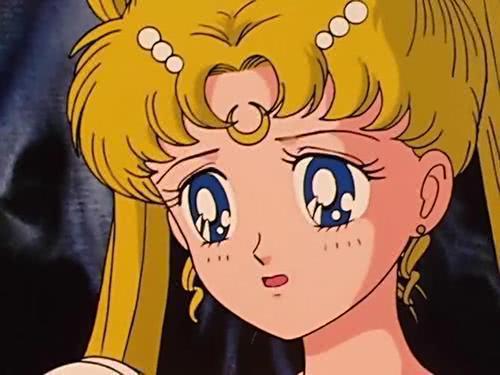 为什么不少动画人物额头上都有月亮？日本有月野兔，中国有他