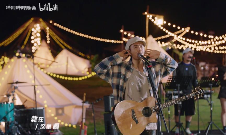 蔡明变身「菜菜子」,B站直播区里Vup正在崛起