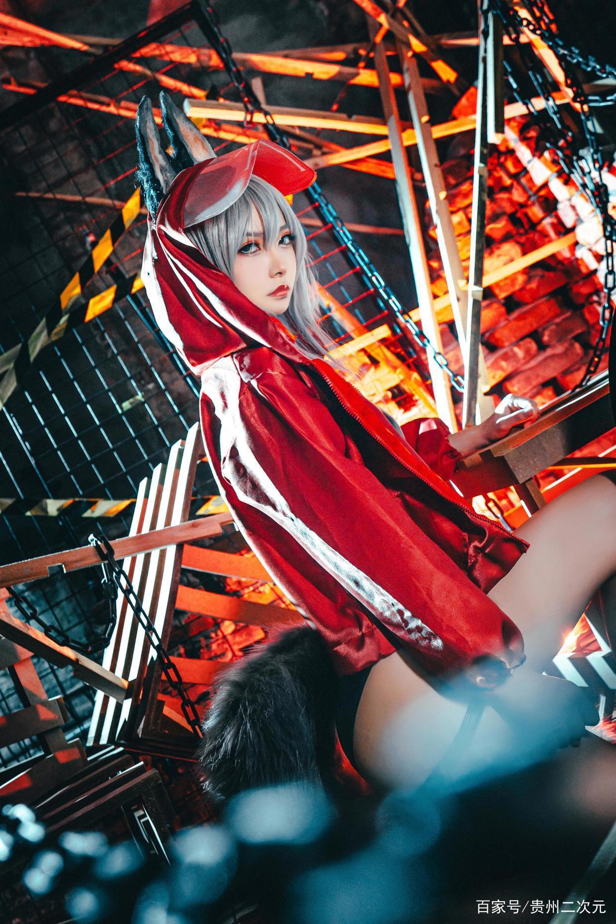 《明日方舟》红cosplay