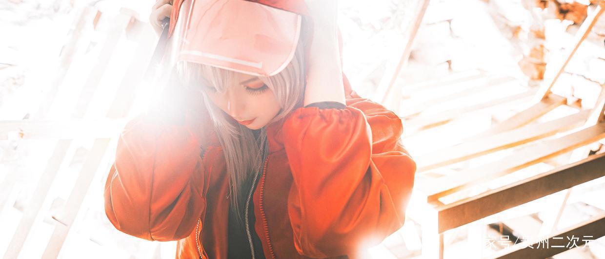 《明日方舟》红cosplay