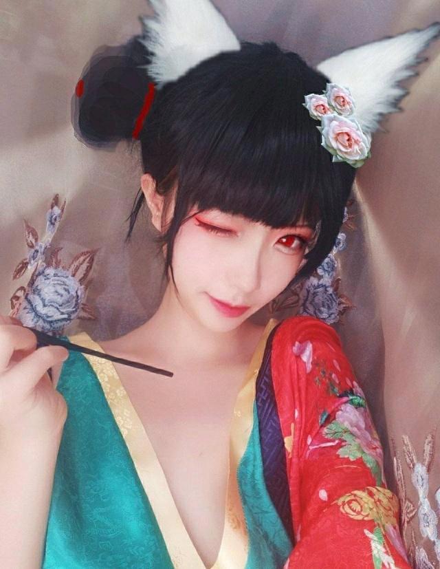 白蛇缘起：冲破次元壁的一组神级COS，小狐狸的妖媚被完全还原