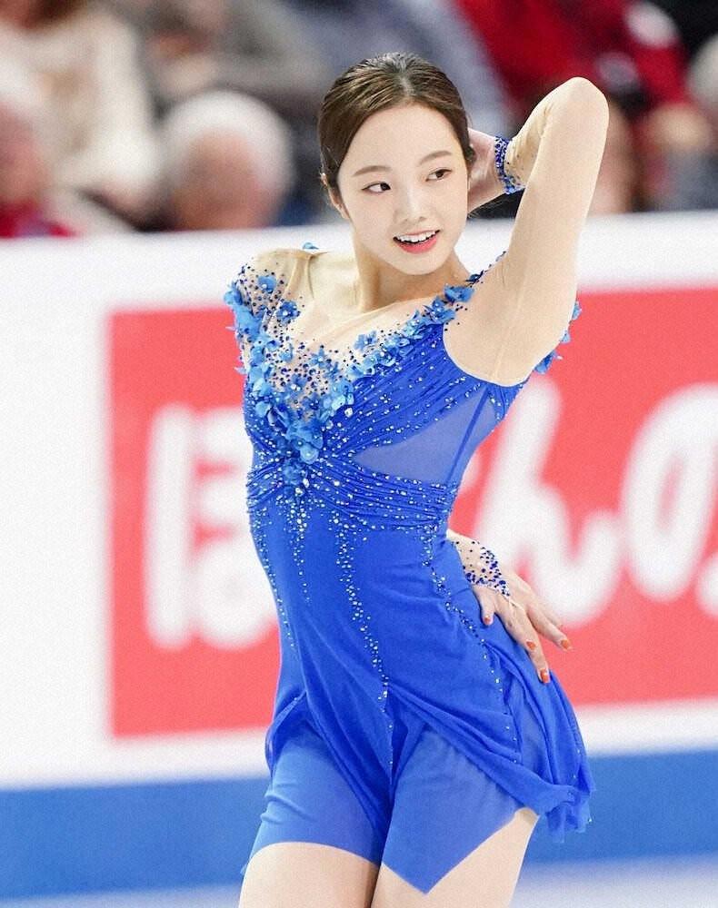 日本花滑选手本田真凛COS蝴蝶忍甜美颜值走红网络
