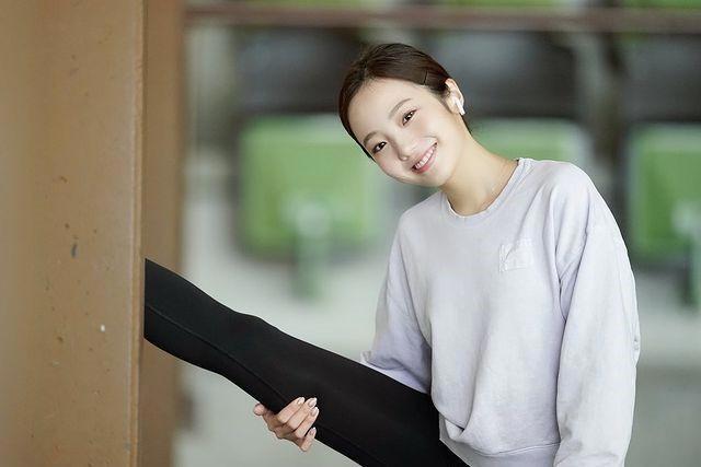 日本花滑选手本田真凛COS蝴蝶忍甜美颜值走红网络